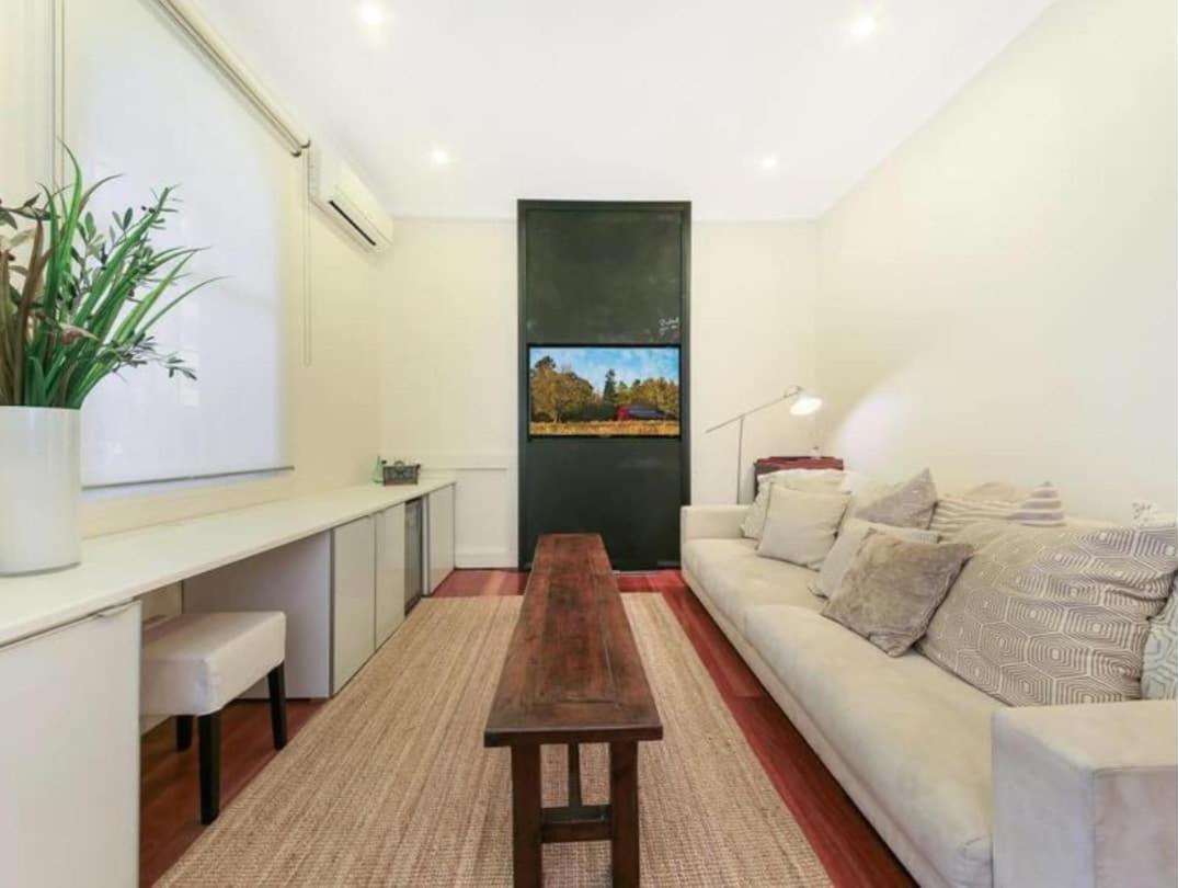 Cosy Funky Icc Darling Harbour *